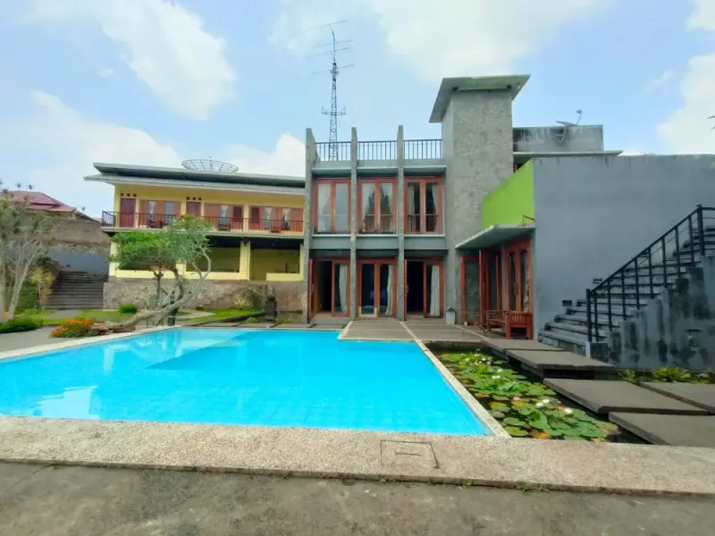 Villa Brajamusti Bukit Danau